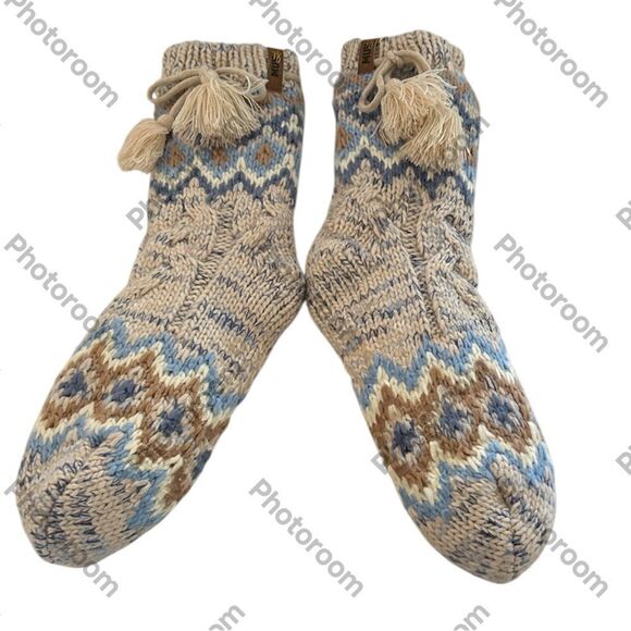 MUK LUKS BUNDLE Two pair of Women's Cottage Faux Fur Crew Socks, Size 6-10, NWT - Picture 6 of 12